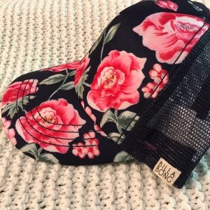 Women’s billabong hat